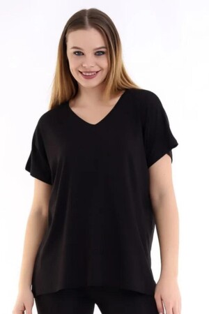 Schwarzes Oversize-Basic-T-Shirt mit V-Ausschnitt für Damen in Übergröße - 2