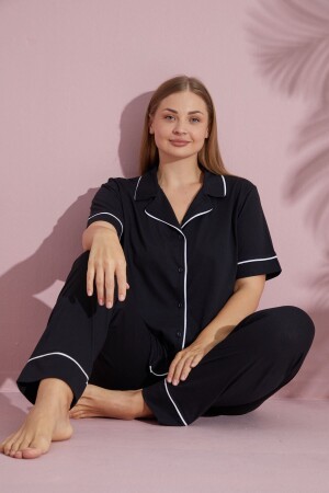 Schwarzes Pyjama-Set für Damen in Übergröße mit kurzen Ärmeln und Knöpfen aus Baumwolle vorne - 1