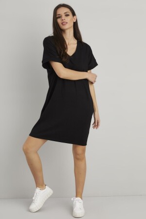 Schwarzes T-Shirt-Kleid mit bedruckten Taschen für Damen - 5