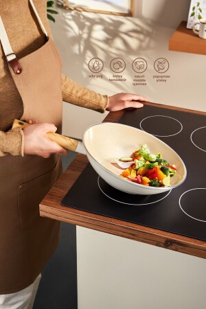 Schweizer Kristall-Wok-Pfanne, 28 cm - 2