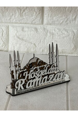 Serviettenhalter aus silbernem Plexiglas mit Aufschrift „Welcome Ramadan“. - 2