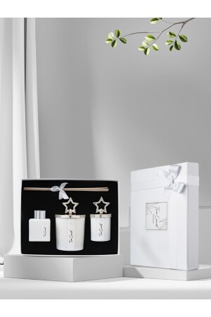 Set aus 3 Glaskerzen und Raumduft in einer Schachtel mit Vanilleduft und silbernem Deckel im Sonderdesign 202174 - 2