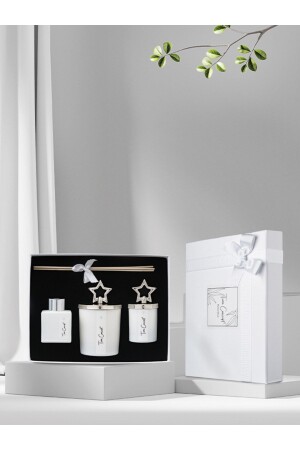 Set aus 3 Glaskerzen und Raumduft in einer Schachtel mit Vanilleduft und silbernem Deckel im Sonderdesign 202174 - 1