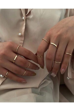 Set mit 10 Ringen in Goldfarbe 0039 - 2