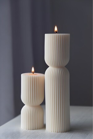 Set mit 2 dekorativen konischen gestreiften Kerzen CNDL/0001 - 2