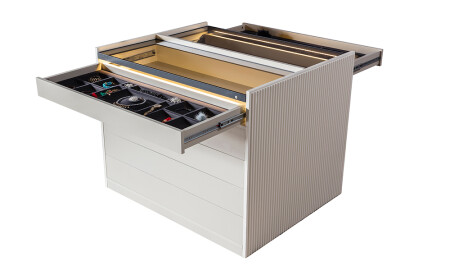 غسيل الملابس من 