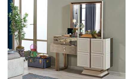 ملابس من م.ن.ز - بيرو - Cadde Yıldız