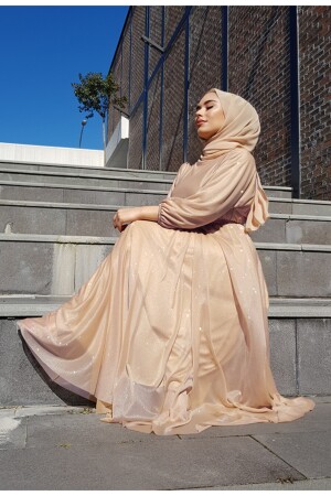 Silbernes lachsfarbenes Hijab-Abendkleid mit Taillengürtel, silbernes Abendkleid - 3