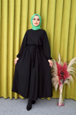 Sima Mevlana ausgestelltes Scuba-Hijab-Kleid - 3