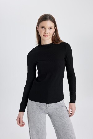 Slim-Fit-Tunika mit halbem Rollkragen und geripptem Camisole mit langen Ärmeln - 1