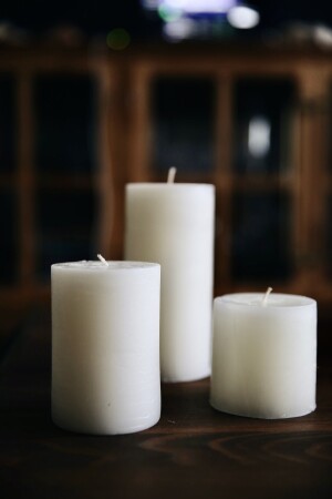 Spezielles handgefertigtes, dekoratives weißes 3-teiliges Kerzenset mit Zitronenduft – (7 cm/ 9,5 cm/ 15,5 cm) BHR-MUM100 - 6