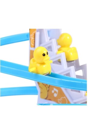 Spin Around Duck-Spiel: Baby Duck geht mit Lichtern und Musik die Treppe hinauf und die Rutsche hinunter - 4