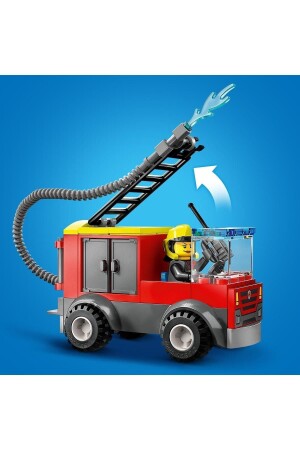 ® Stadtfeuerwache und Feuerwehrauto 60375 – Bauset für Kinder ab 4 Jahren (153 Teile) - 8