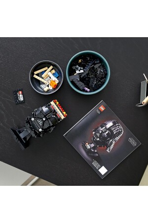 ® Star Wars™ Darth Vader™ Kaskı 75304 - Koleksiyonluk ve Sergilnebilir Yapım Seti (834 Parça) lego75304 - 10