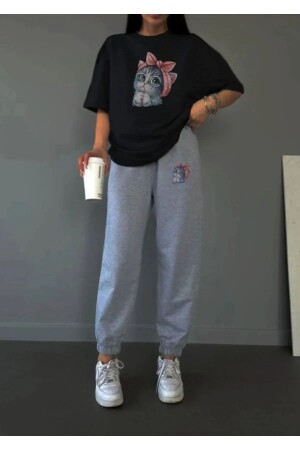 Süße Katze, schwarzes T-Shirt, graue Jogginghose, Jogger – Bottom-Top-Trainingsanzug-Set mit Rundhalsausschnitt - 1