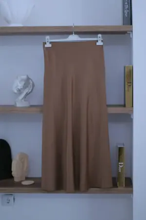 Sütlü Kahve Saten Etek - Nuuwears