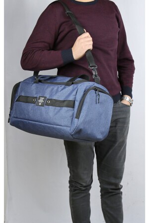 Taschen Marineblau Große Damen-Sport- und Reisetasche mit Schultergurt aus wasserdichtem Stoff woyslaciblue - 3