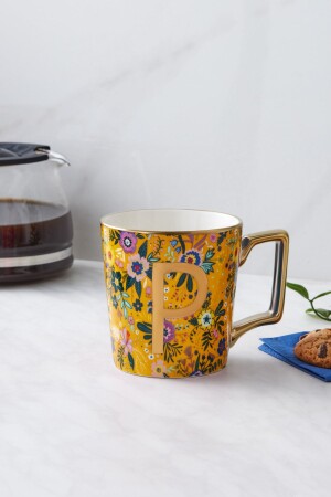 Tasse mit Blumen-P-Buchstaben, 350 ml, 153. 03. 06. 6929 - 2