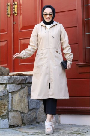 Trenchcoat mit Kapuze, Taschen und Linienmuster innen - 1