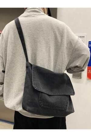 Trendige schwarze Messenger-Tasche mit Innenreißverschluss - 1