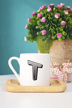 Türkische Kaffeetasse mit Buchstaben-Design und Buchstabe T mit Holzsockel HDZTUK0060HT77700001 - 1