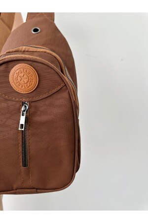 Unisex-Kopfhörer-USB-Kabelausgang, wasserdichte Brusttasche mit Umhängetasche und Schultergurt KRSCNT32 - 6