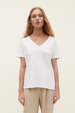 V Yaka Basic T-shirt - 2