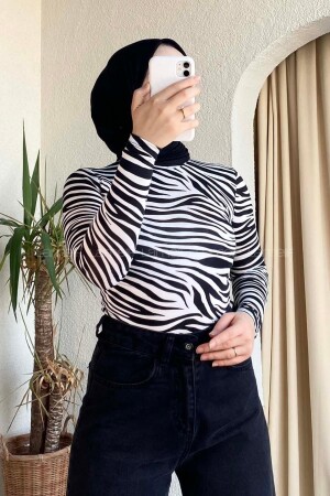 Yarım Balıkçı Yaka Siyah Zebra Desenli Body 1478 - 2