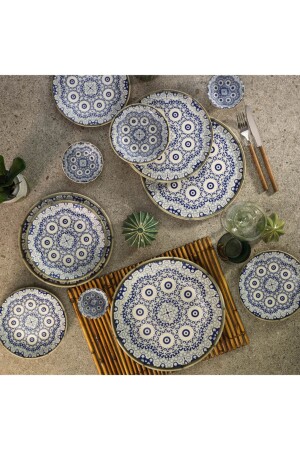 مجموعة من الأطباق المعدنية من طراز MNZ - Kütahya Porselen