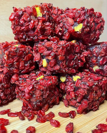 Zereşk Kaplı Nar Aromalı Antep Fıstıklı Lokum - 500gr - Halal