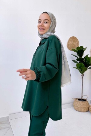 Zweifädiger Hijab-Anzug mit Hemdkragen – Smaragd - 2